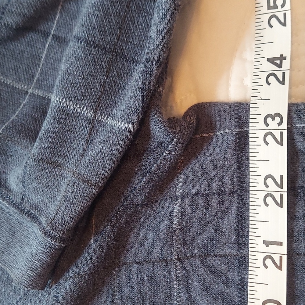 * Croft & Barrow Soft Blue Plaid Polo Long Sleeve Shirt, Button-Up Size Large - Picture 6 of 7